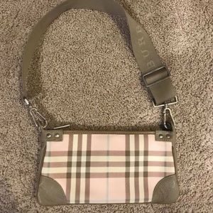 Burberry purse